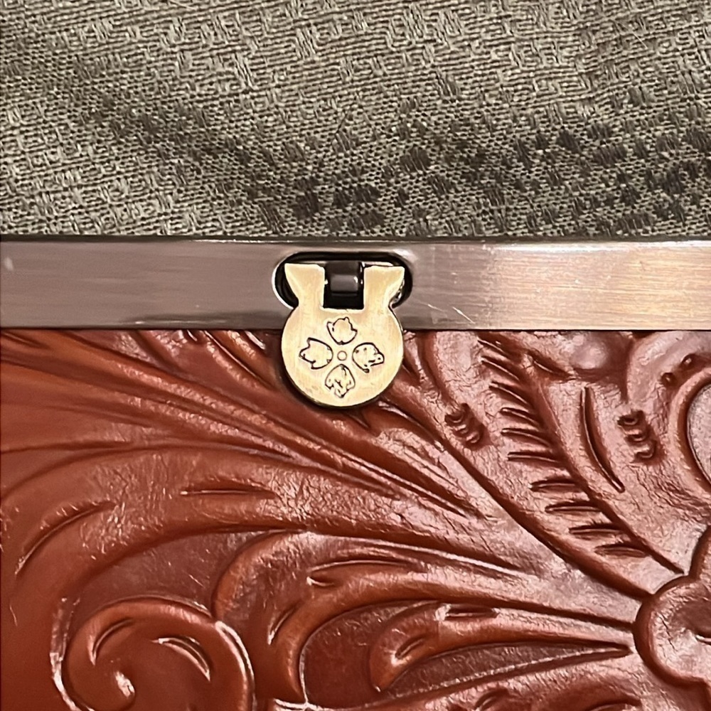 Brand New Patricia Nash Genuine Tooled Leather Cauchy Large Florence Wallet RFID - Picture 9 of 15